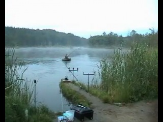 Ловля карпа с радиоуправляемым корабликом.